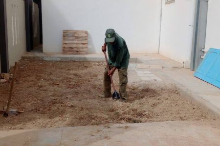 حملة تنظيف للمحيط الخارجي للمؤسسات التربوية (المدرسة الاعدادية حي الياسمين)